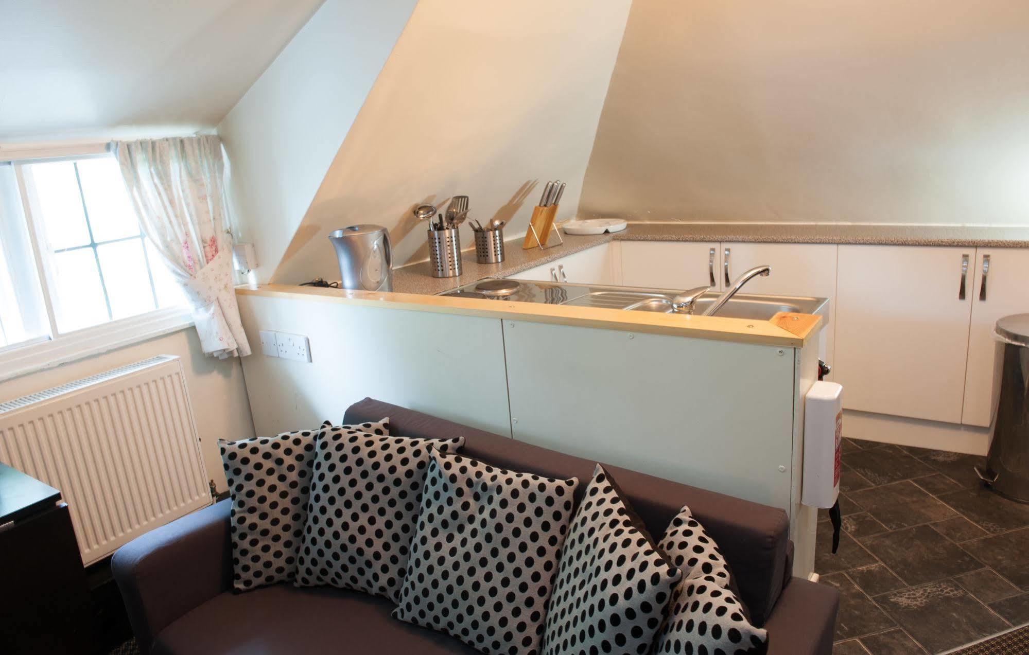 Avon Accommodation Ringwood Bagian luar foto